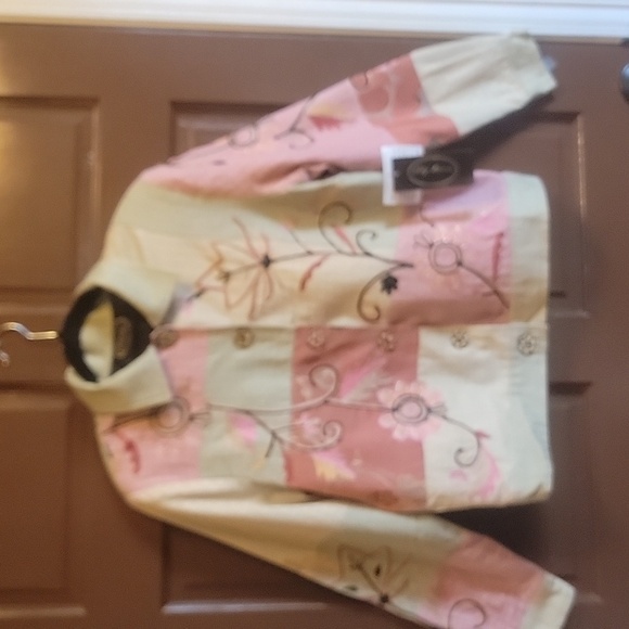 Alex Kim-Pink,bge,green jkt. with embroidered flowers and patchwork. Size M. NWT - Picture 3 of 12